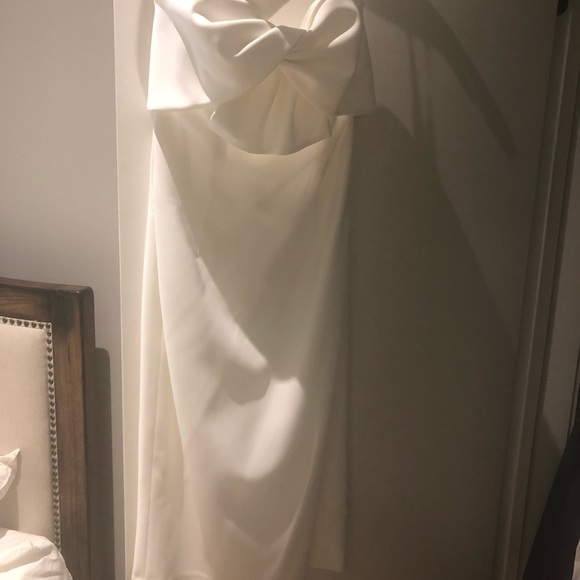 Gorgeous white dress from Madelines - Picture 3 of 3